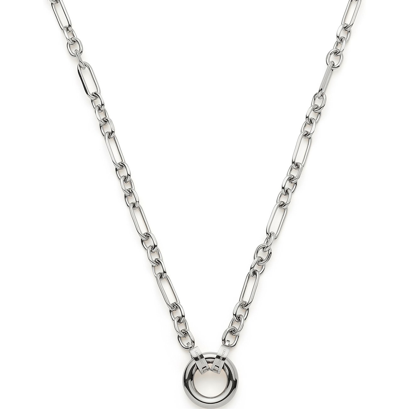 Collier Leonardo en acier inoxydable avec une chaîne délicate et un anneau poli comme pièce maîtresse.