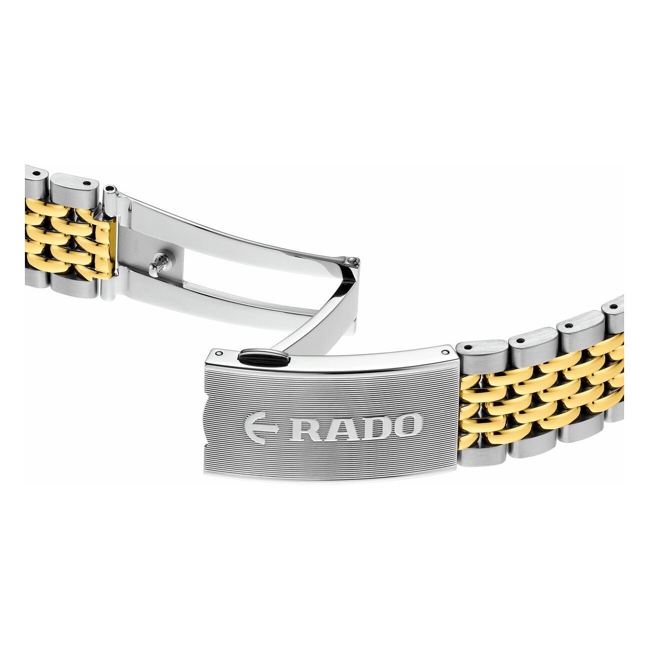 Nahaufnahme des Verschlusses einer Rado Herrenuhr aus goldfarbenem und silberfarbenem Edelstahl.