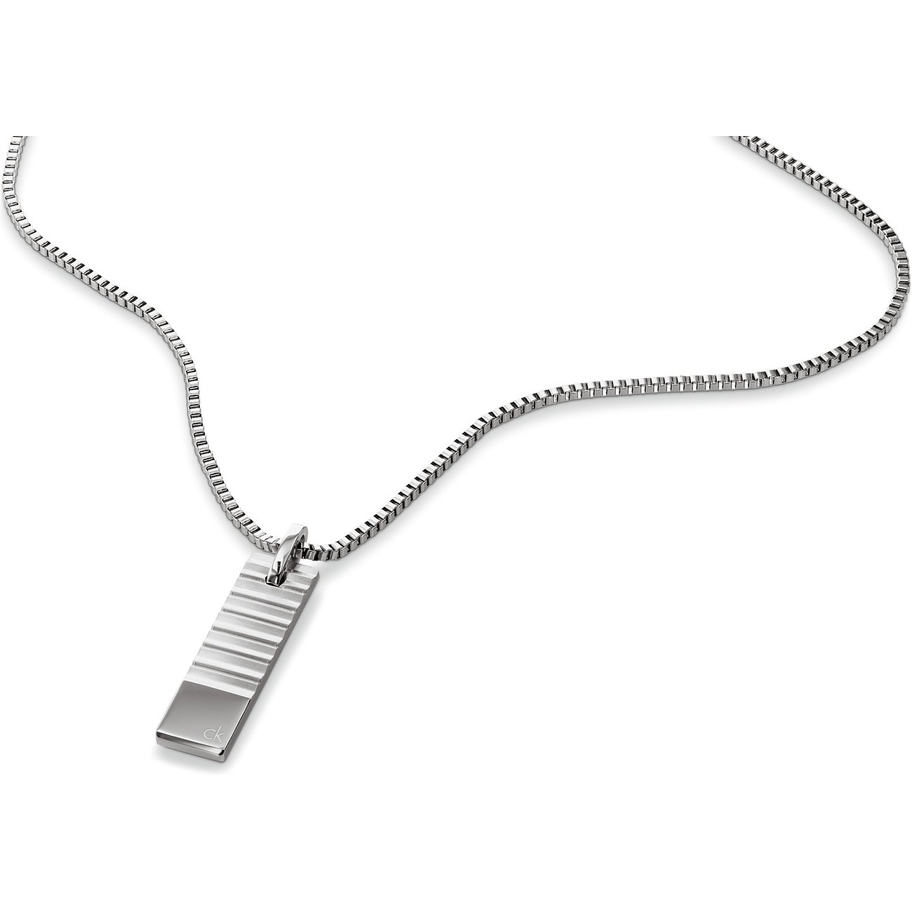 Calvin Klein ketting: Roestvrij staal, rechthoekig plaatje met verticale groeven en klein 