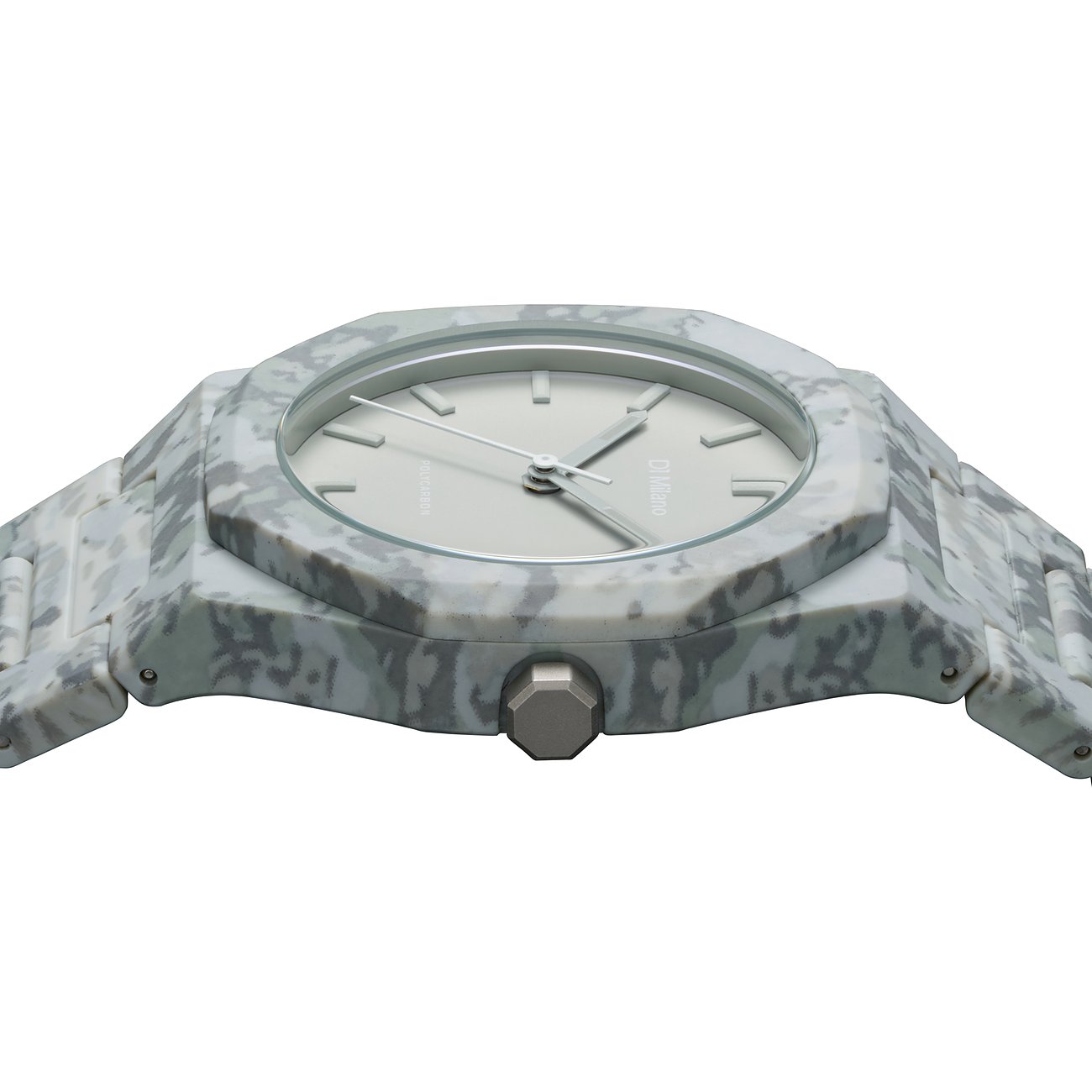 Gros plan sur la montre unisexe D1 Milano en polycarbonate motif camouflage, vue de côté.