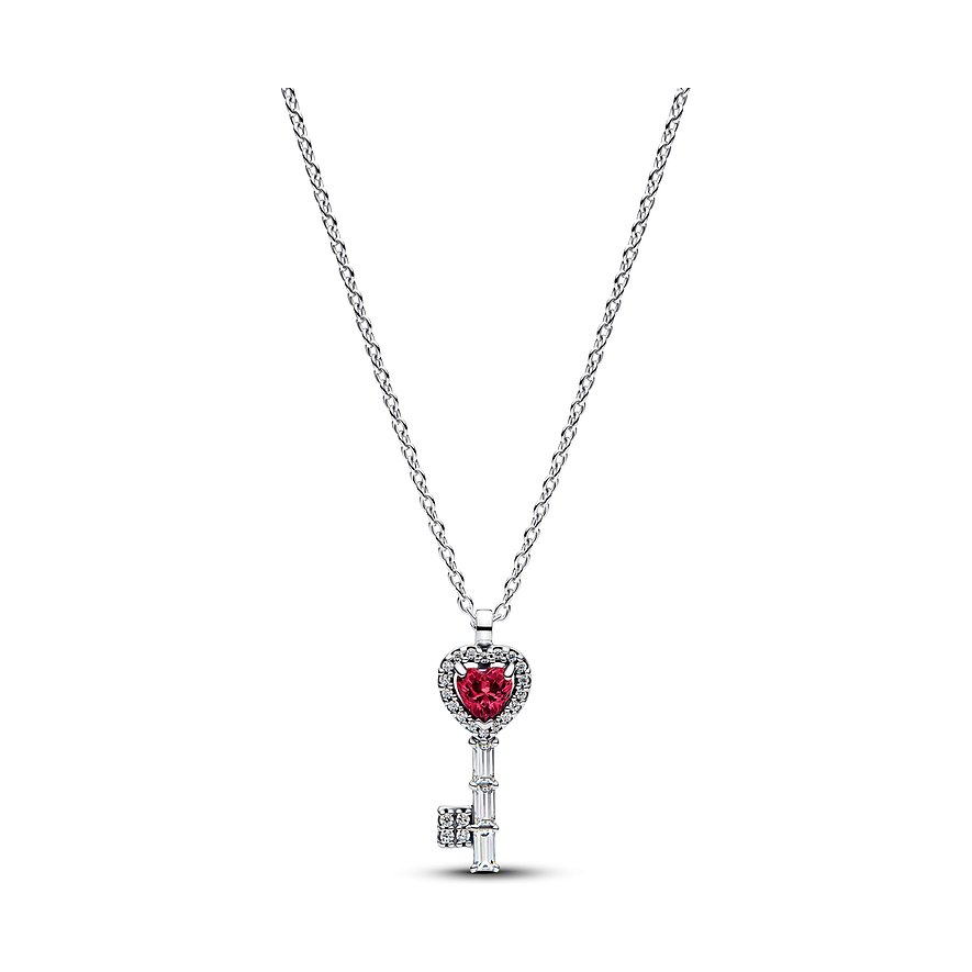 Pandora Halskette aus Silber mit schlüsselförmigem Anhänger, verziert mit rotem Zirkonia in Herzform und klaren Steinen.