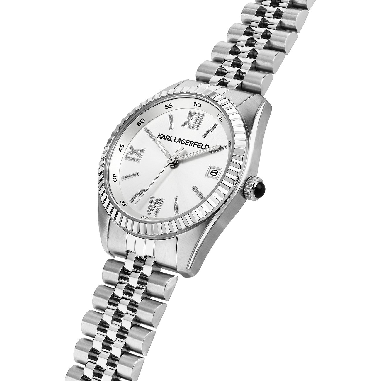 Karl Lagerfeld damklocka i rostfritt stål, sned uppifrån, med vit urtavla och silverfärgade länkar.