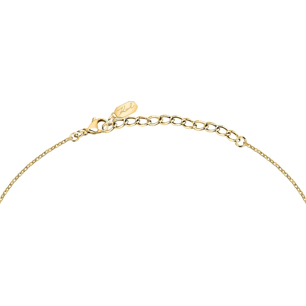 Close-up der goldenen Verlängerungskette aus Edelstahl vom Karl Lagerfeld Halsschmuck mit Karabinerverschluss und Karl Logo-Plakette.