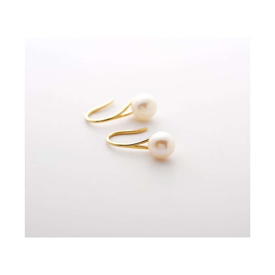 Boucles d'oreilles CHRIST en or jaune 585, ornées de deux perles blanches éclatantes sur des clous en forme de C.