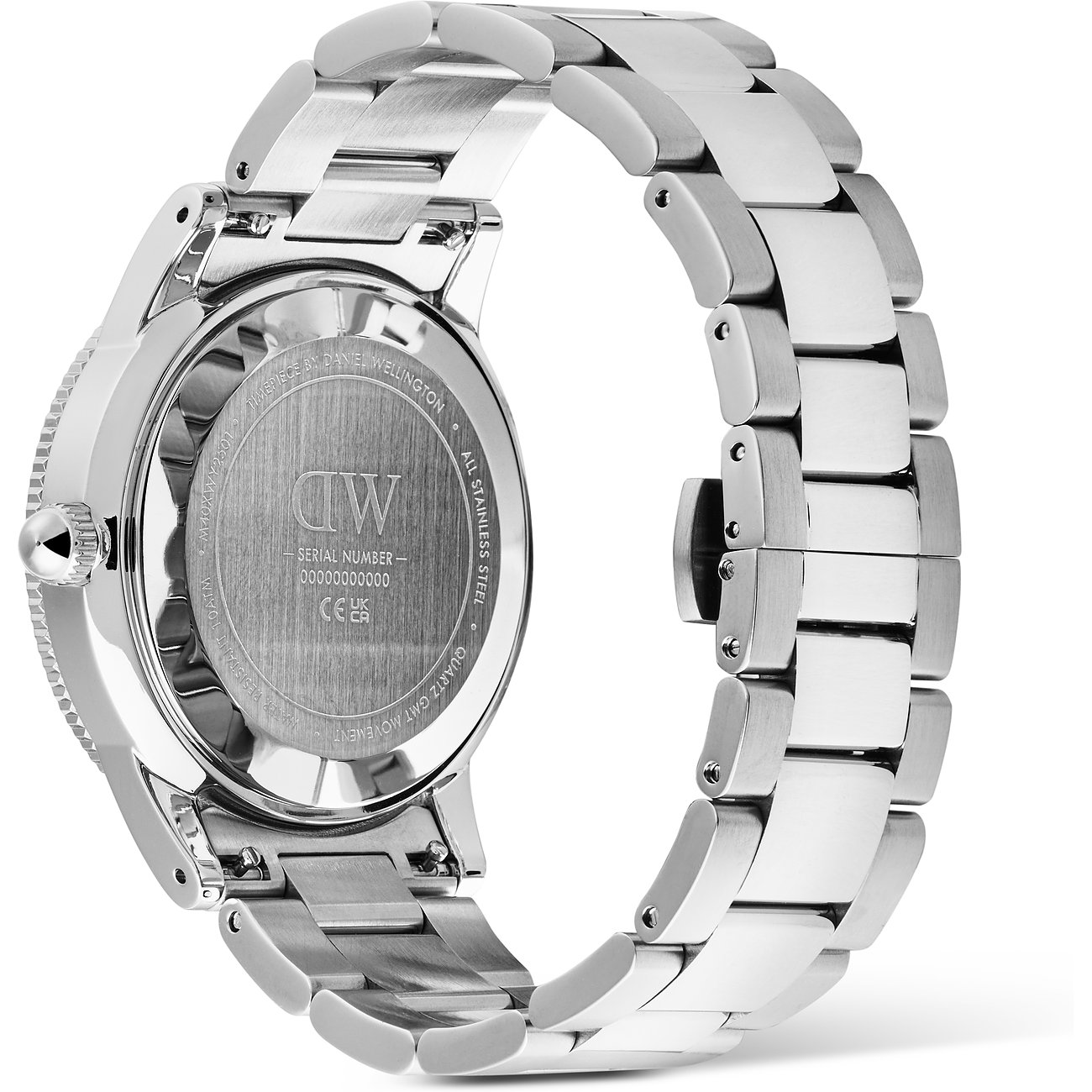 Rückansicht der Daniel Wellington Herrenuhr aus Edelstahl mit eingraviertem Logo und Seriennummer.