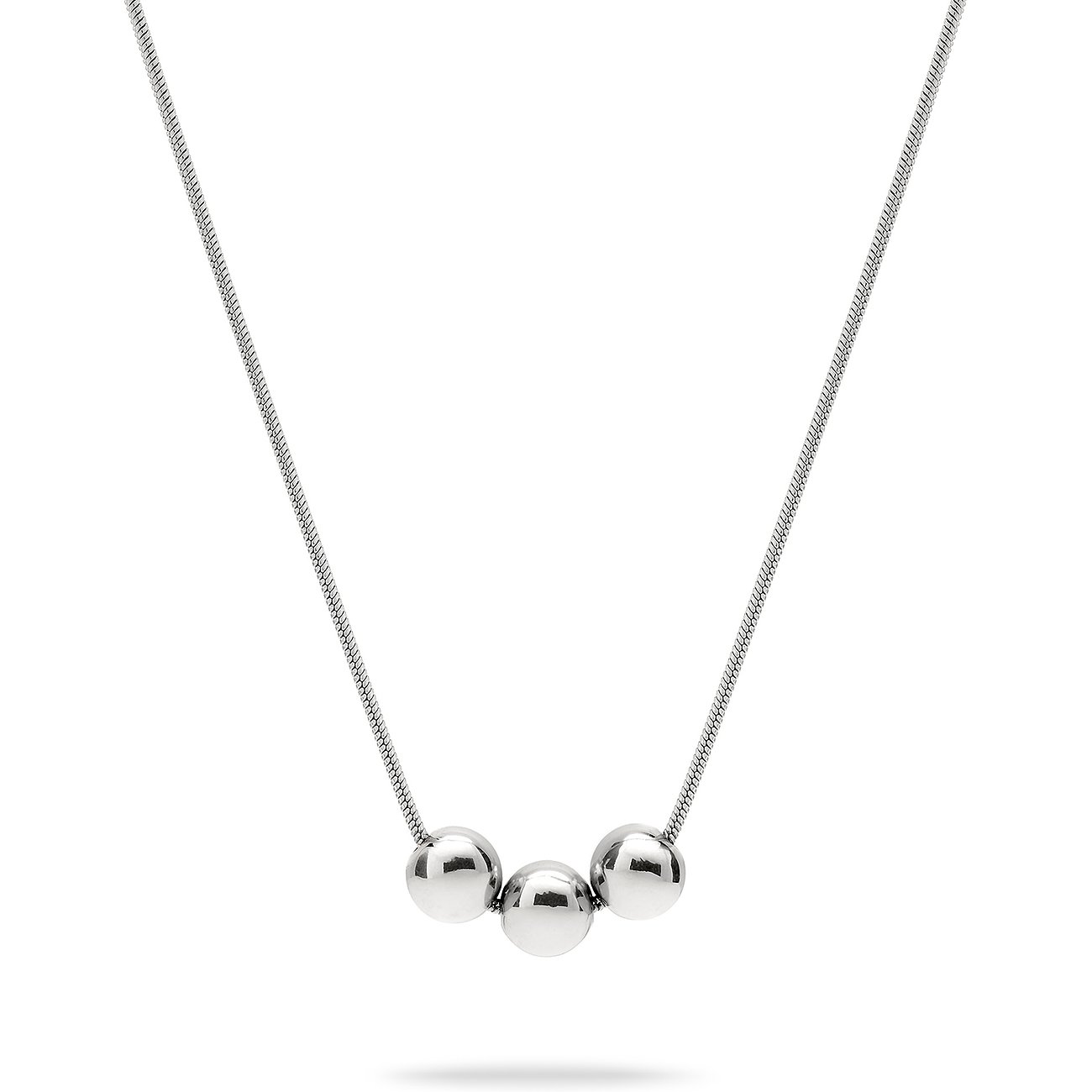 Un collier Liebeskind en acier inoxydable avec trois boules argentées brillantes, enfilées au centre.