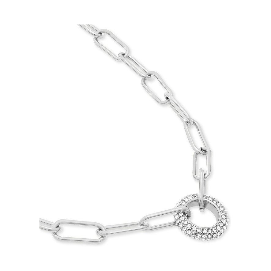 Nahaufnahme einer Tamaris Halskette aus Edelstahl mit länglichen Gliedern und einem ringförmigen Anhänger mit Glassteinen.