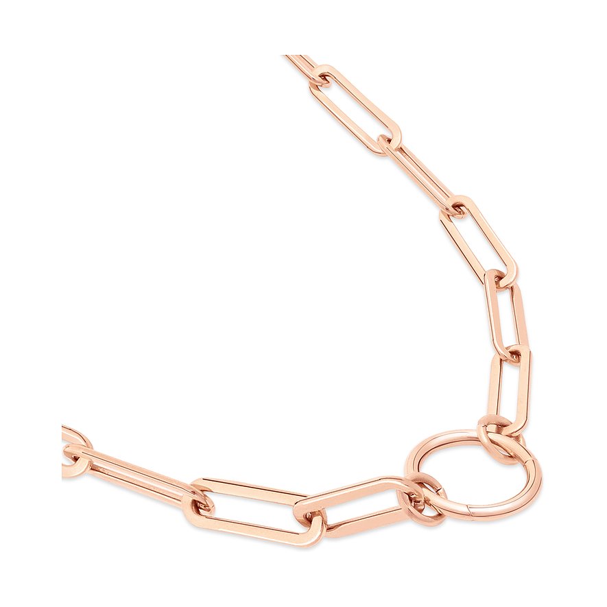 Primo piano di una collana Tamaris color oro rosa in acciaio inox con maglie grandi e allungate e chiusura tonda.