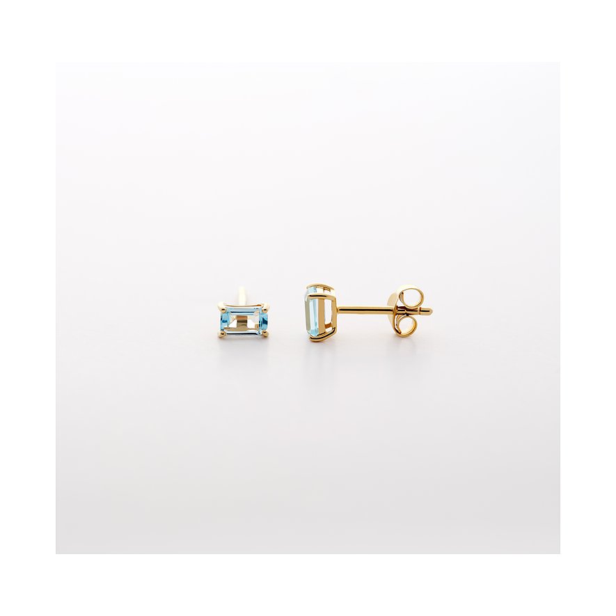 CHRIST Ohrschmuck aus 585 Gelbgold mit facettierten blauen Topas Farbedelsteinen, liegend und aufrecht.
