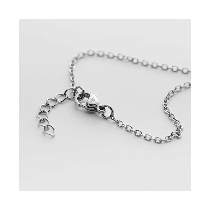 Gros plan du fermoir d'un bijou de bras FAVS Little Friends en acier inoxydable plaqué or