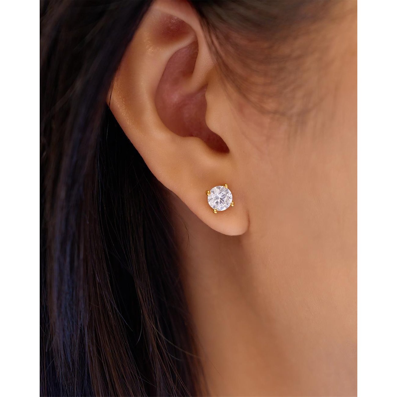 Ania Haie Ohrstecker aus vergoldetem 925er Silber mit runden Zirkonia Farbsteinen.