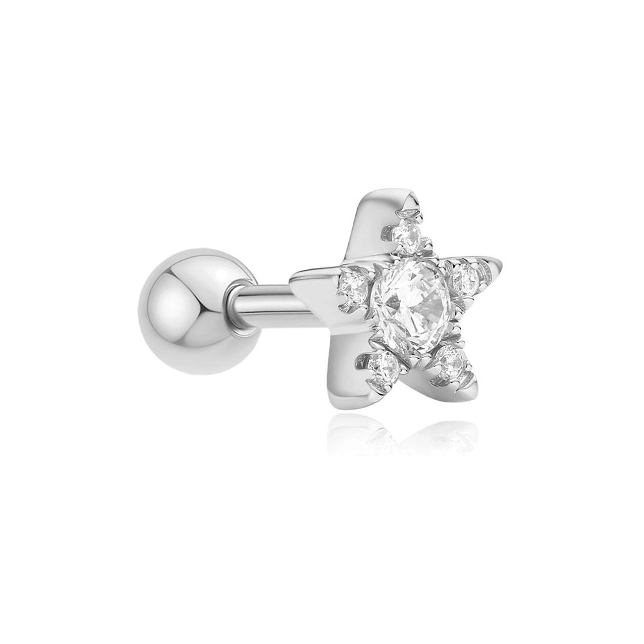 Clous d'oreilles Ania Haie en argent, en forme d'étoile, avec zircons clairs sertis griffe sur fond blanc.