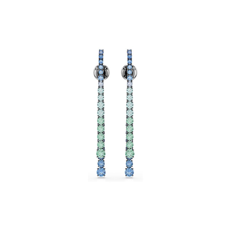 Een paar lange Swarovski metalen oorbellen met kleurrijke Swarovski-kristallen in blauw- en groentinten.