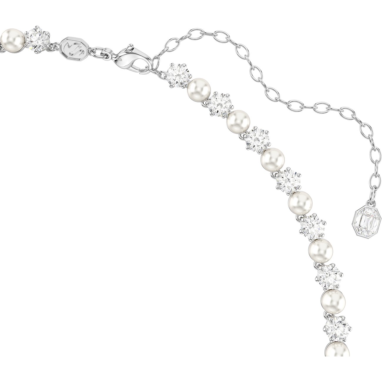 Ein Swarovski Schmuck-Set mit einer Kette aus Metall, besetzt mit funkelnden Swarovski Kristallen und Perlen.