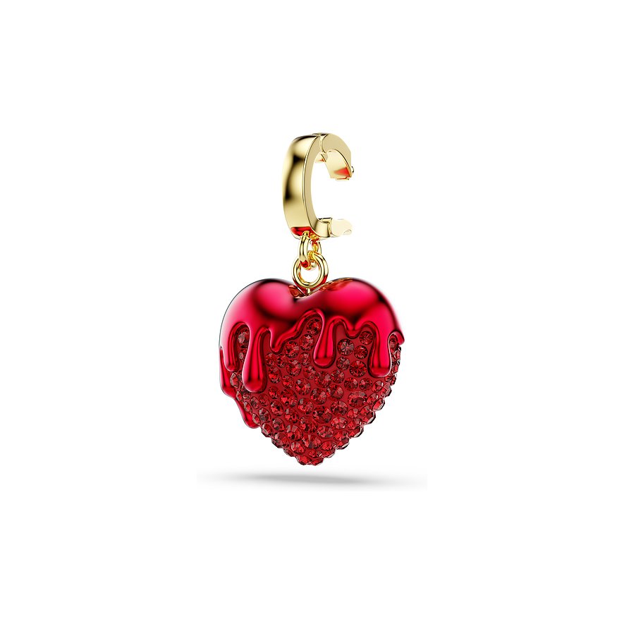 Een hartvormige Swarovski hanger van metaal met een glanzend rood oppervlak en veel rode Swarovski kristallen.