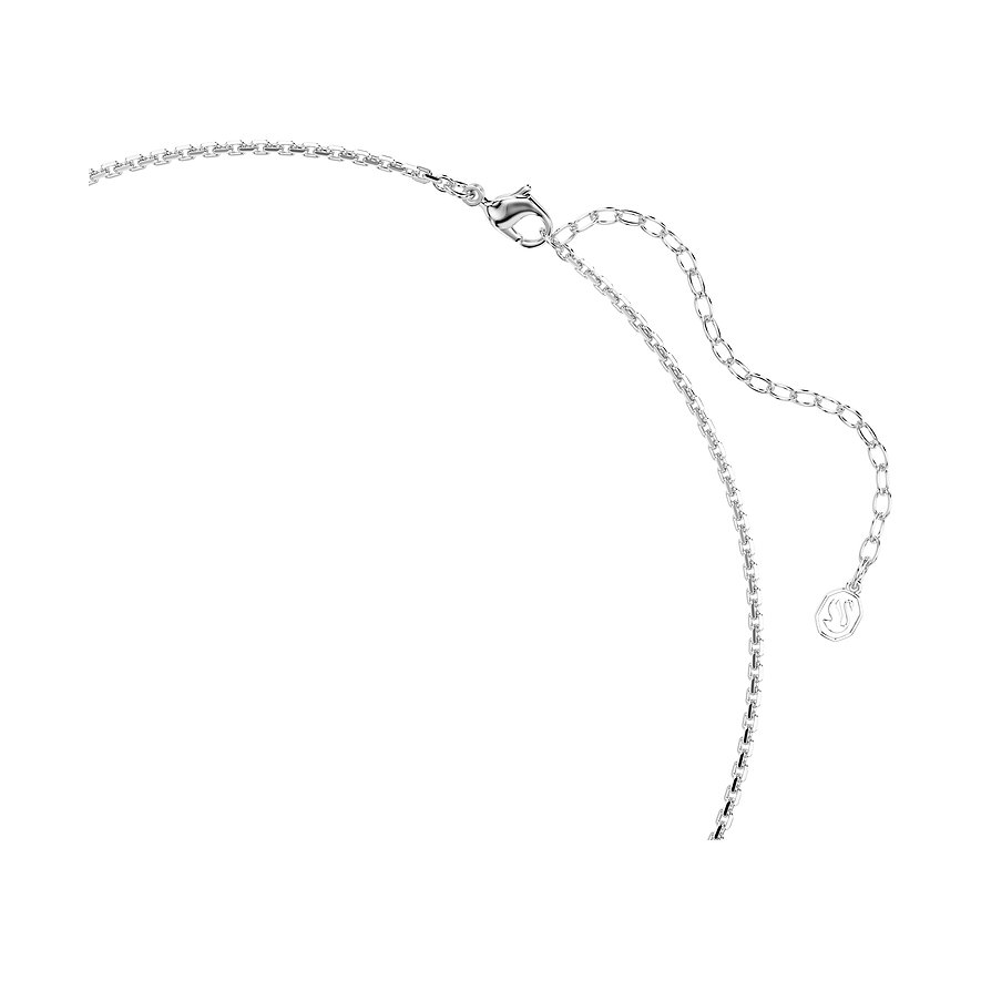 Nahaufnahme vom Verschluss und der Verlängerungskette einer Swarovski Halskette aus Metall.