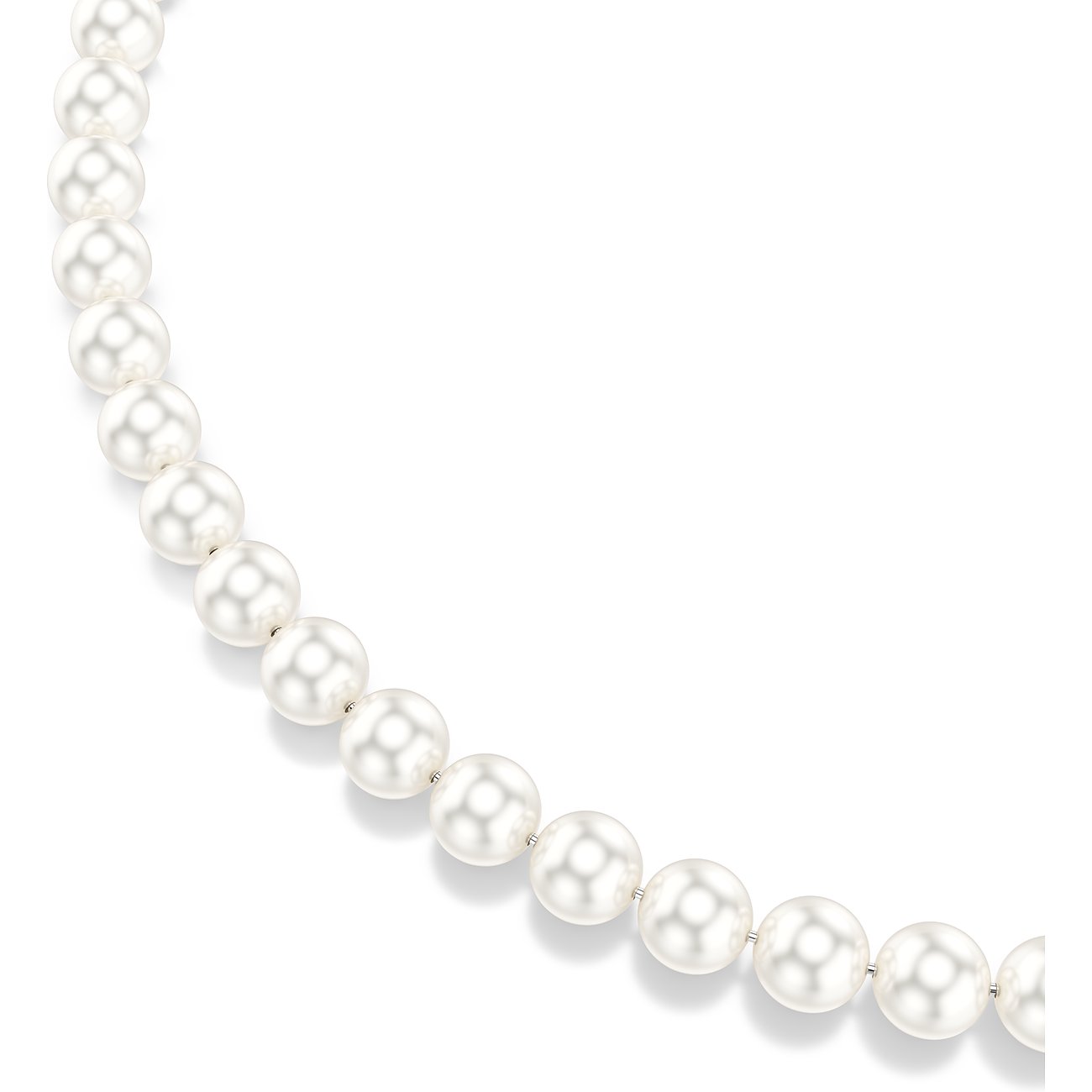 Close-up van een metalen Swarovski ketting met individuele glinsterende witte Swarovski kristallen.