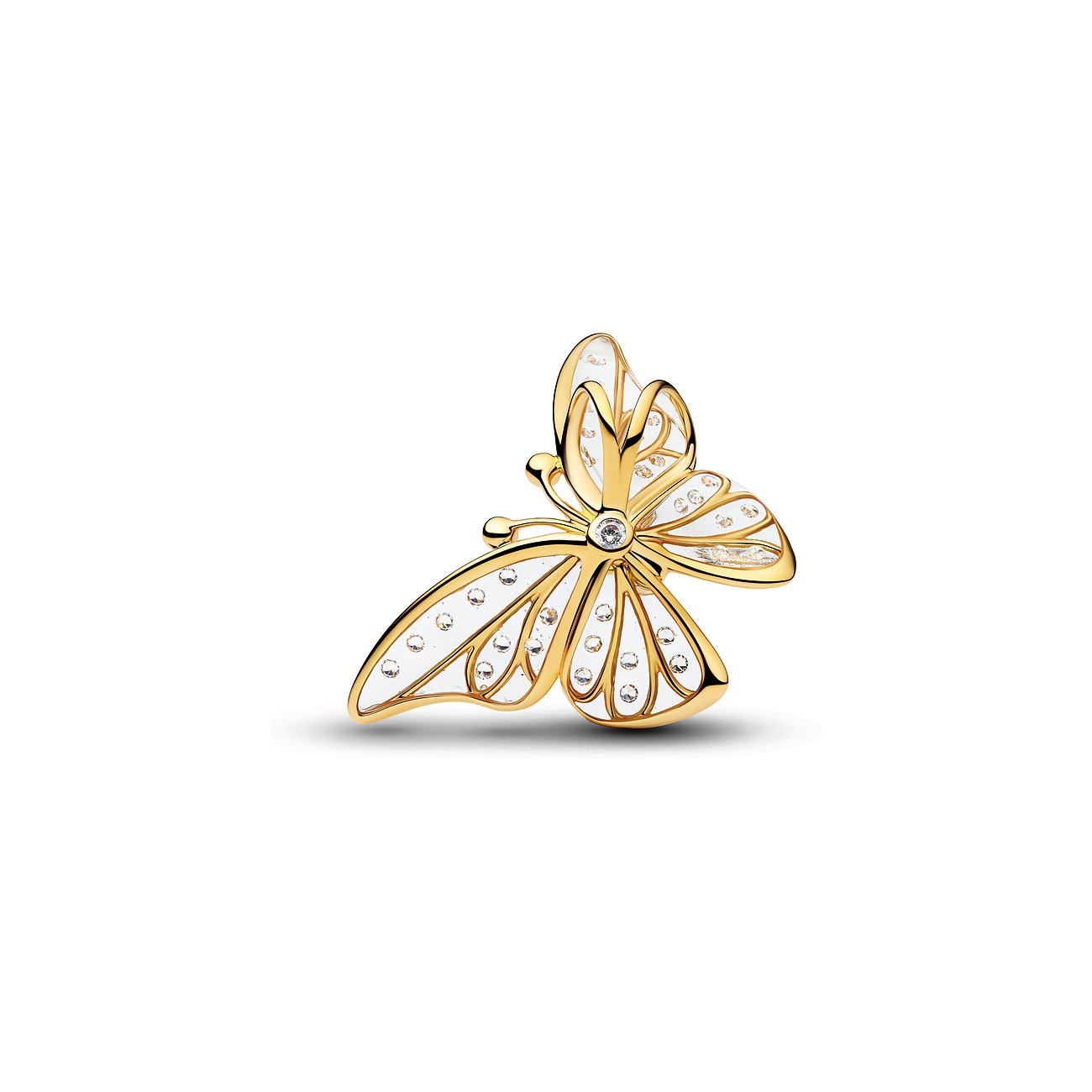 Pandora Anhängerschmuck in Form eines Schmetterlings aus goldenem Metall mit Zirkonia-Steinen.