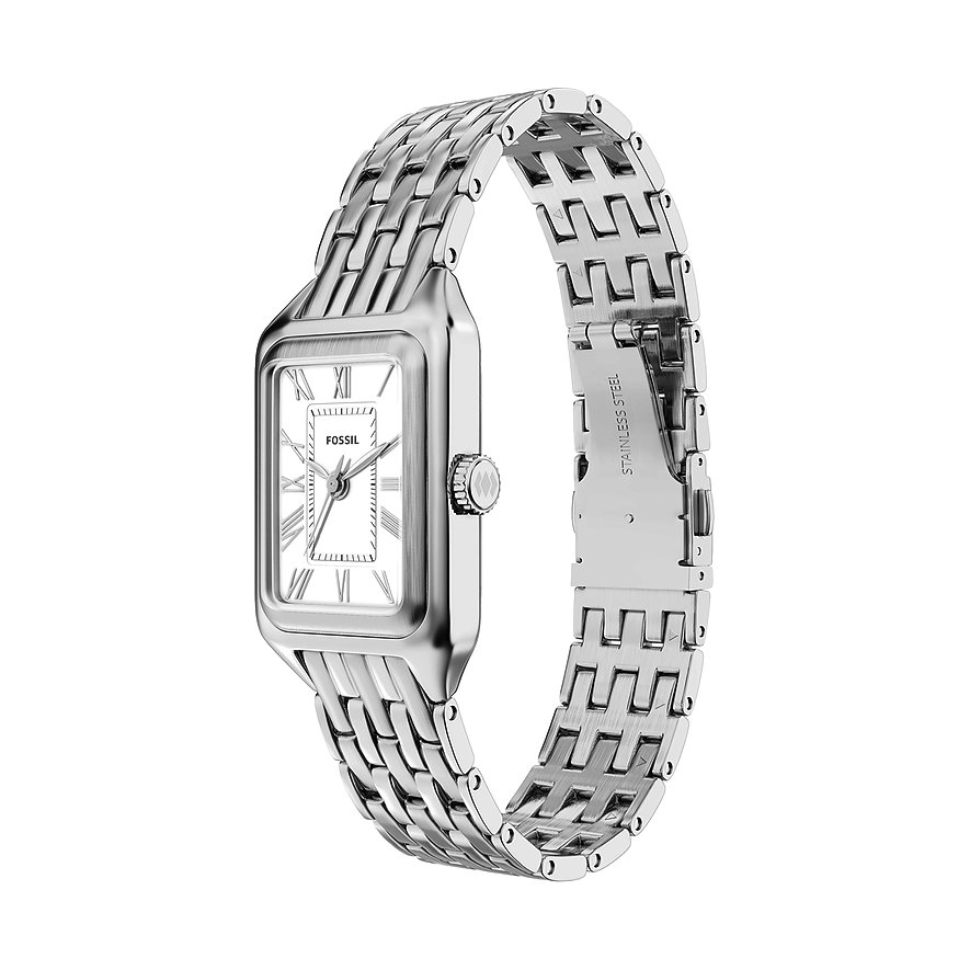 Eine rechteckige Fossil Damenuhr aus Edelstahl mit Gliederarmband, schräg von vorne vor weißem Hintergrund.