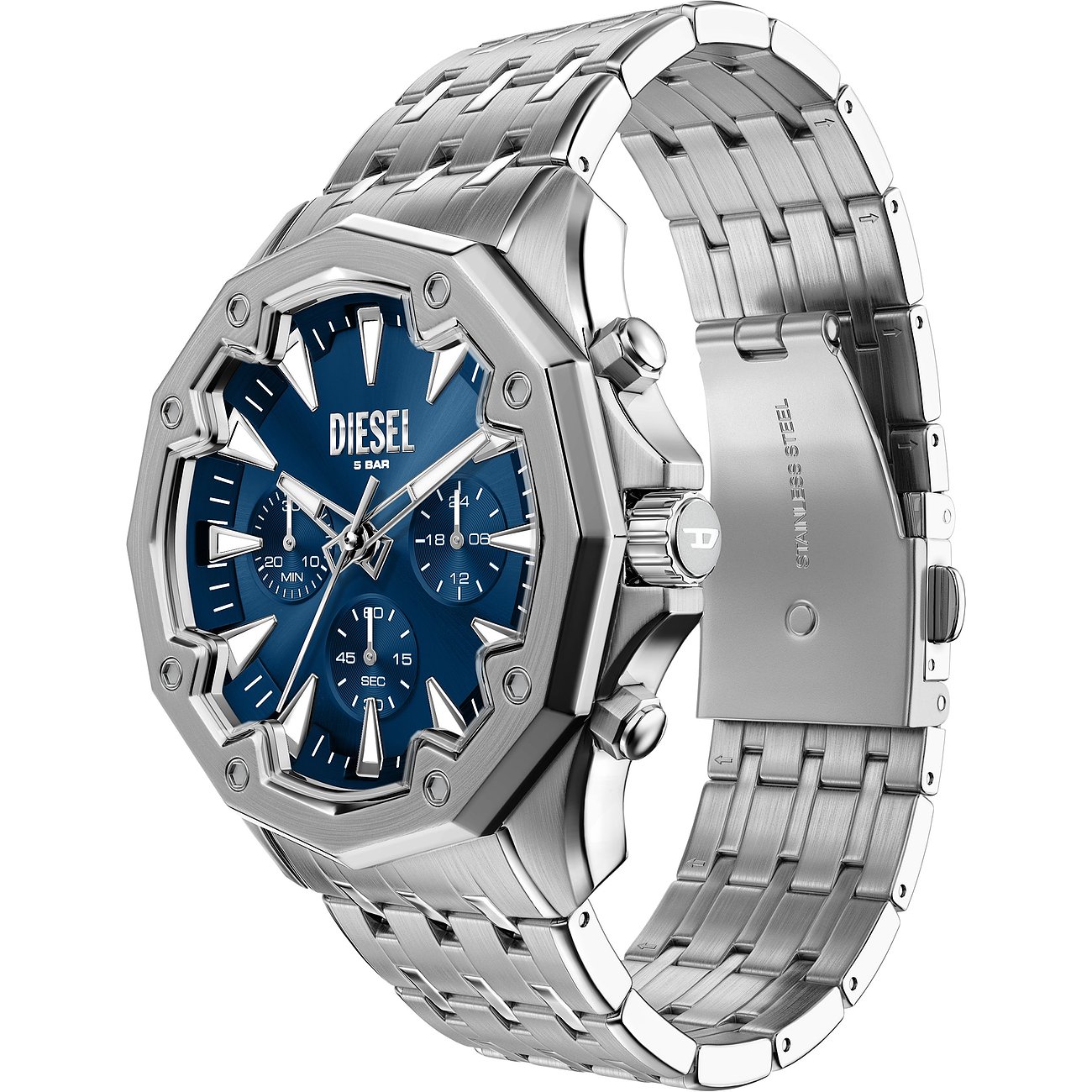 En Diesel herrklocka i silverfärgat rostfritt stål med åttkantigt boett och blå urtavla.