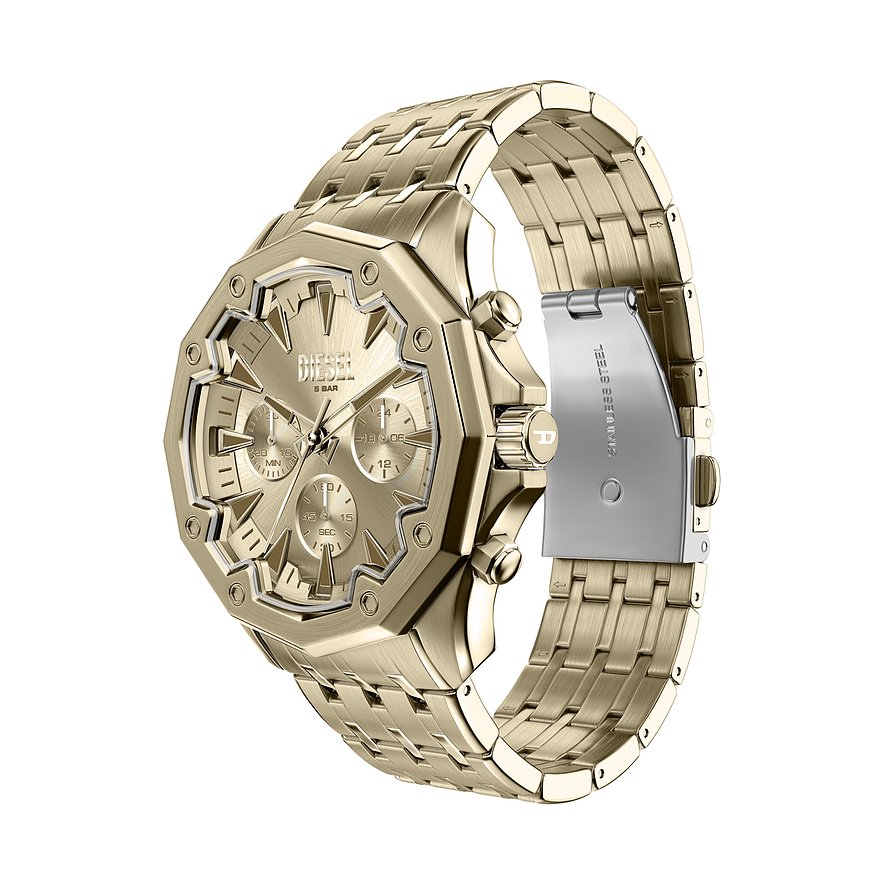 Montre homme Diesel en acier inoxydable doré. Le boîtier présente un design octogonal.