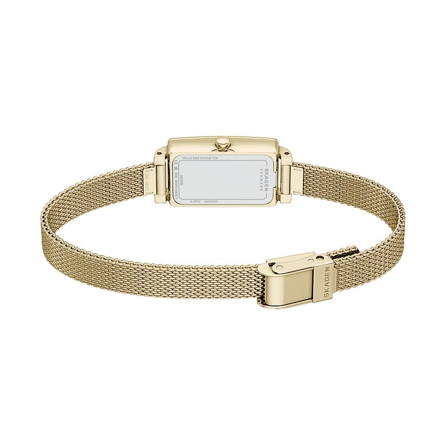 Baksida av en guldfärgad Skagen-klocka i rostfritt stål med rektangulär boett och fint milanesiskt armband.