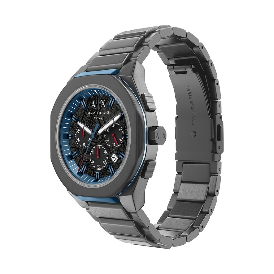 Armani Exchange Herrenuhr aus schwarzem Edelstahl mit blauem Zifferblatt und Chronographenanzeige, leicht schräg von oben.