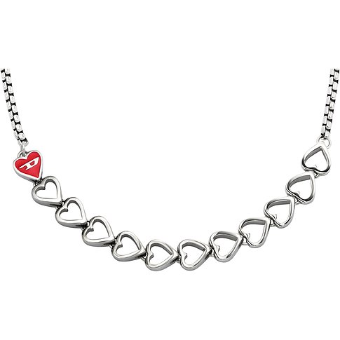 Diesel halsband i rostfritt stål med hjärtformad kedja och ett rött hjärthänge.