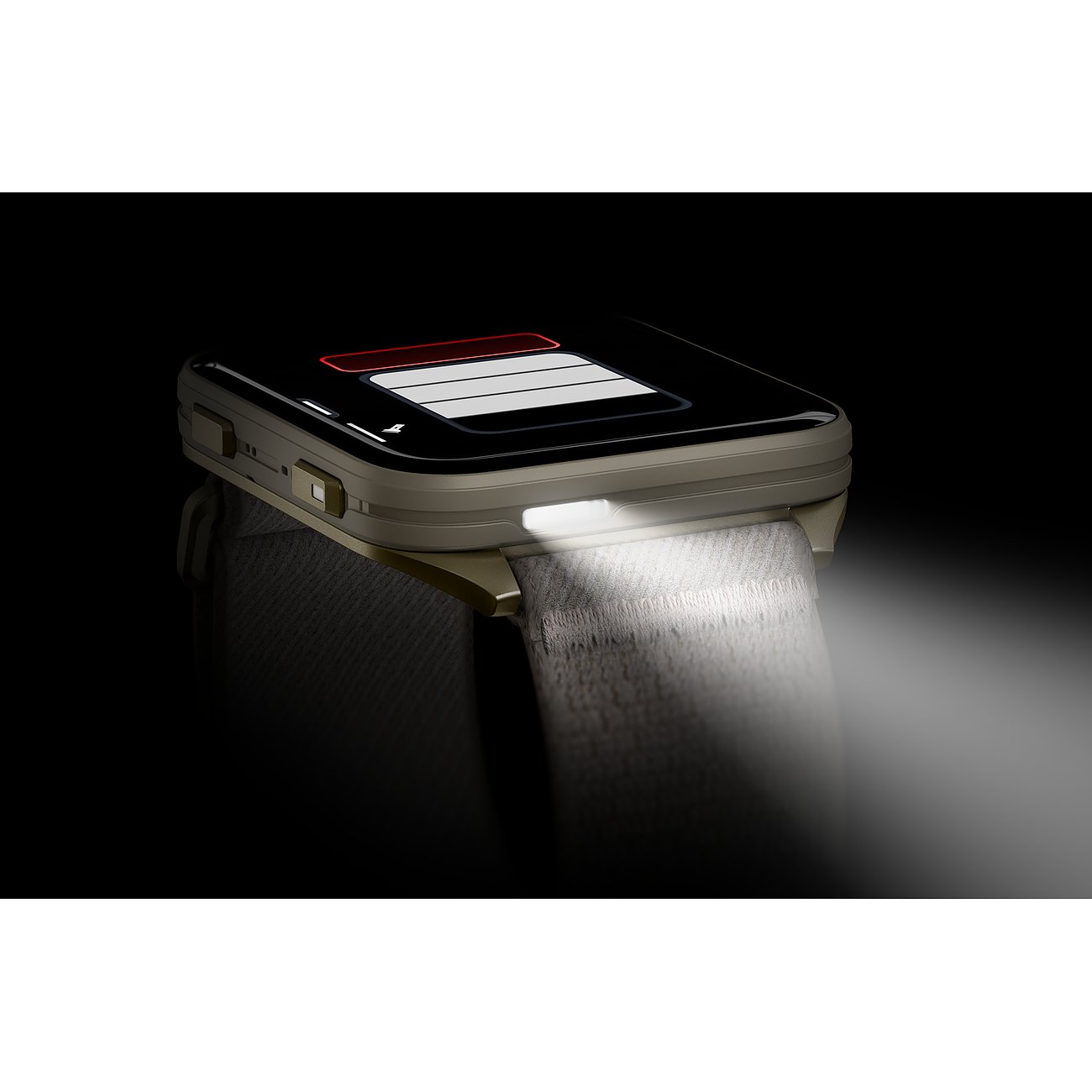 Nahaufnahme einer Garmin Smartwatch aus Kunststoff und Metall, die ein weißes Licht von ihrer Seite abstrahlt.