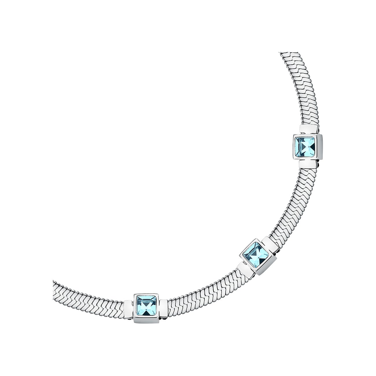 Morellato Armschmuck aus Edelstahl mit drei quadratischen, hellblauen Kristall-Farbsteinen auf weißem Hintergrund.