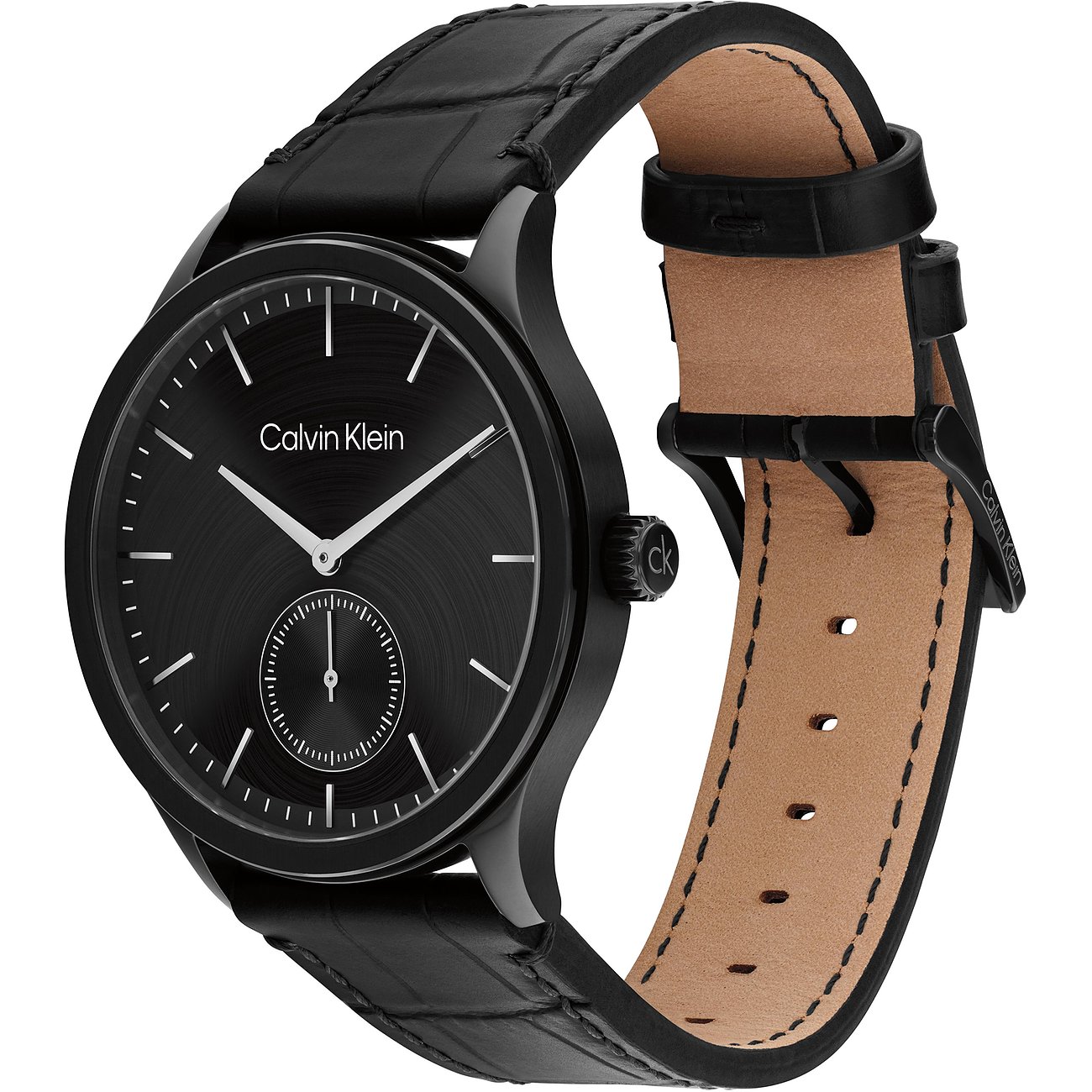 Calvin Klein Herrenuhr aus schwarzem Edelstahl mit schwarzem Zifferblatt und schwarzem Lederarmband, schräg von oben.