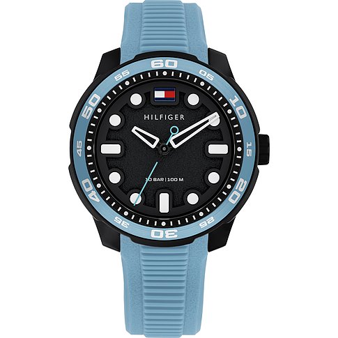 Tommy Hilfiger kinder-/jongerenhorloge van RVS en aluminium met blauwe band en zwarte wijzerplaat.