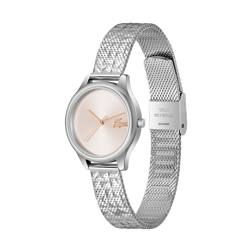 Lacoste Damenuhr aus Edelstahl mit silbernem Mesh-Armband und roségoldenem Krokodil-Logo auf beigem Zifferblatt.
