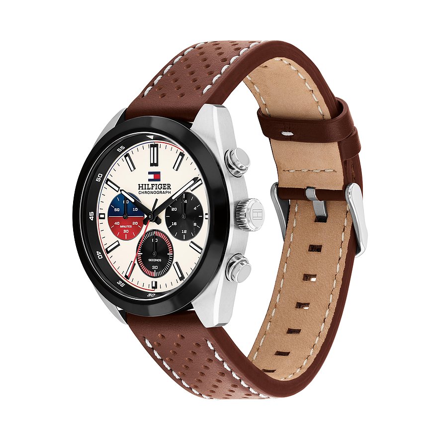 Tommy Hilfiger Herrenuhr mit braunem, gelochtem Lederarmband und schwarzem Zifferblattrahmen aus Edelstahl.
