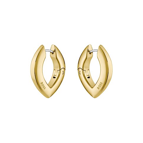 Een paar goudkleurige Boss roestvrijstalen oorbellen, ruitvormig met gegraveerd Boss-merkteken aan de voorzijde.
