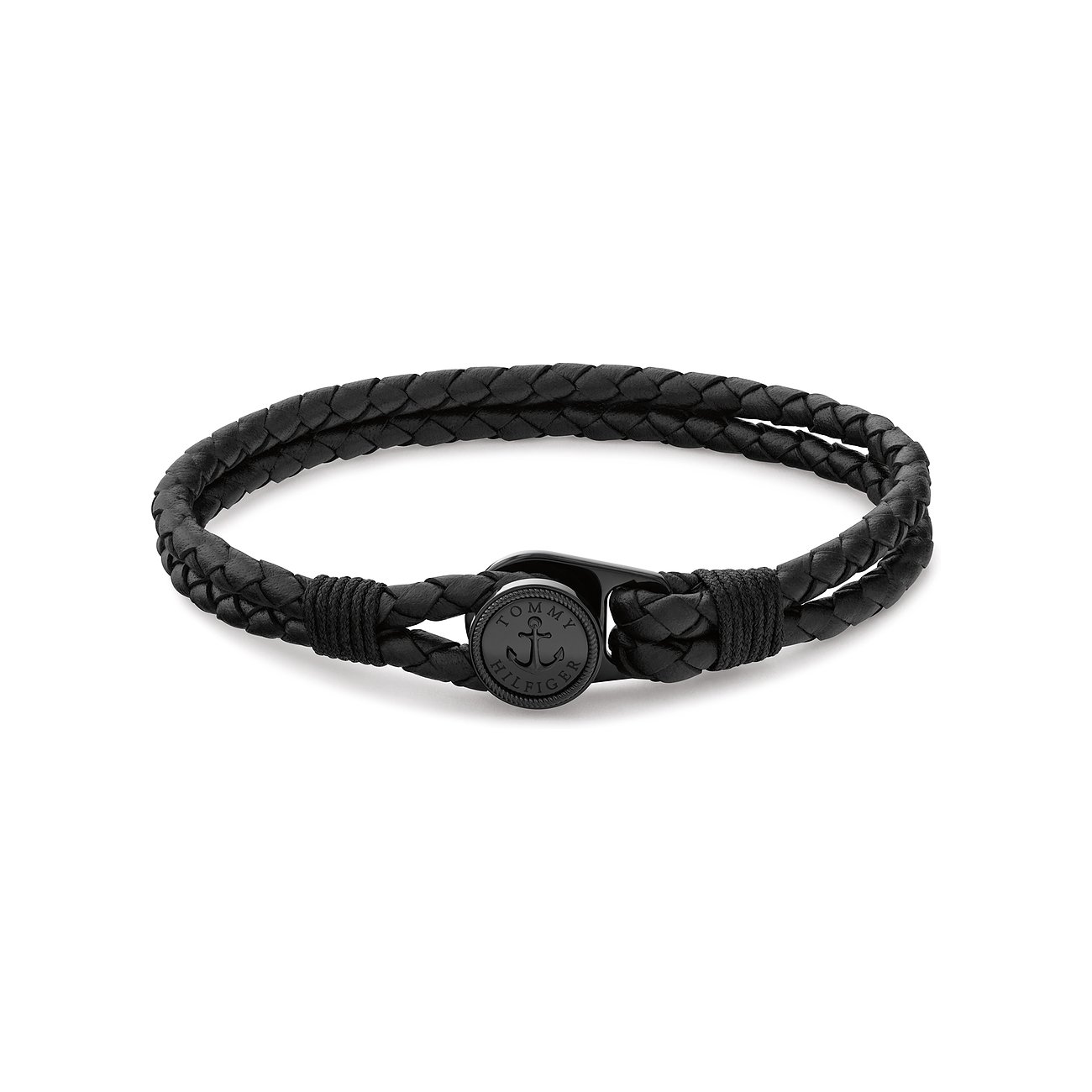 Ein geflochtenes Tommy Hilfiger Armband aus schwarzem Leder mit einem schwarzen Edelstahlverschluss.