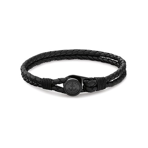 Ein geflochtenes Tommy Hilfiger Armband aus schwarzem Leder mit einem schwarzen Edelstahlverschluss.
