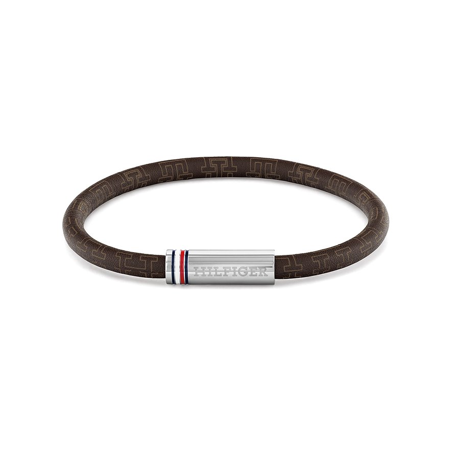Tommy Hilfiger Armband aus braunem Textil mit eingeprägtem Muster und einer Schließe aus Edelstahl.