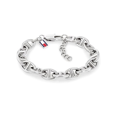 Tommy Hilfiger Armschmuck aus glänzendem Edelstahl mit Ankerkettengliedern und einem kleinen Markenanhänger.