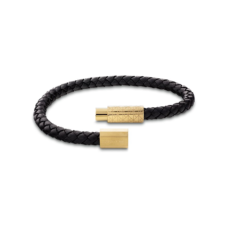 Gesloten Calvin Klein armband van zwart gevlochten leer met een glanzend goudkleurige roestvrijstalen sluiting.