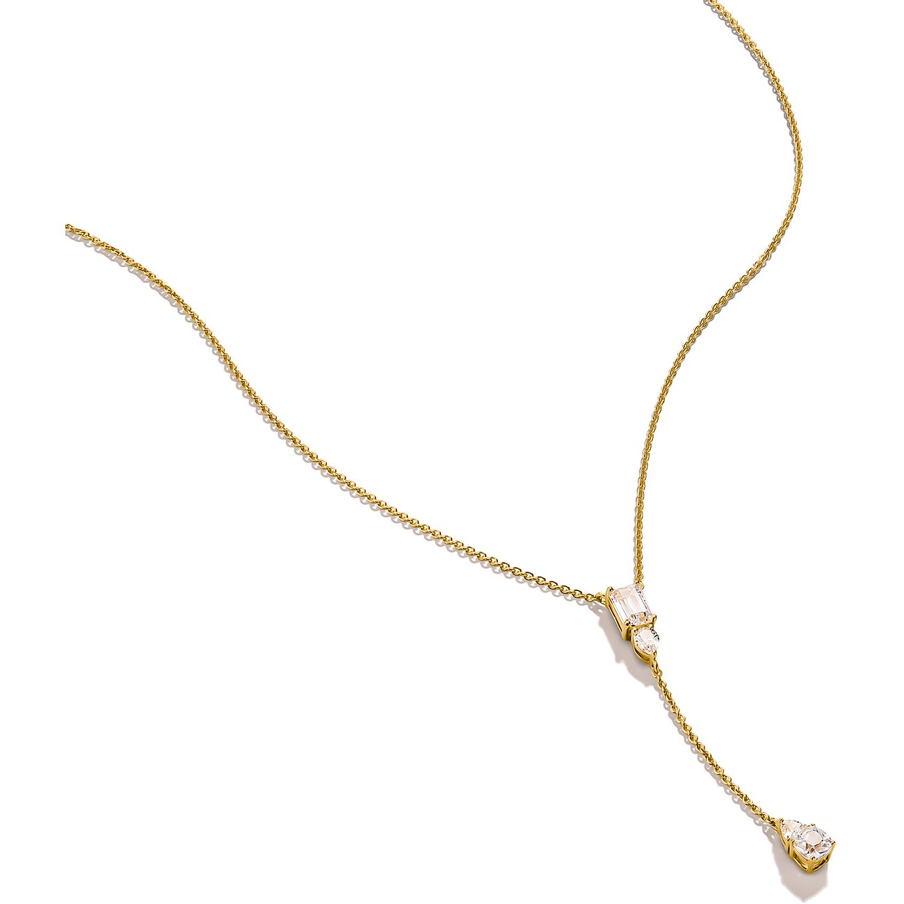 Thomas Sabo Halsschmuck aus Silber mit goldfarbener Legierung und drei klaren Zirkonia-Steinen in verschiedenen Formen.