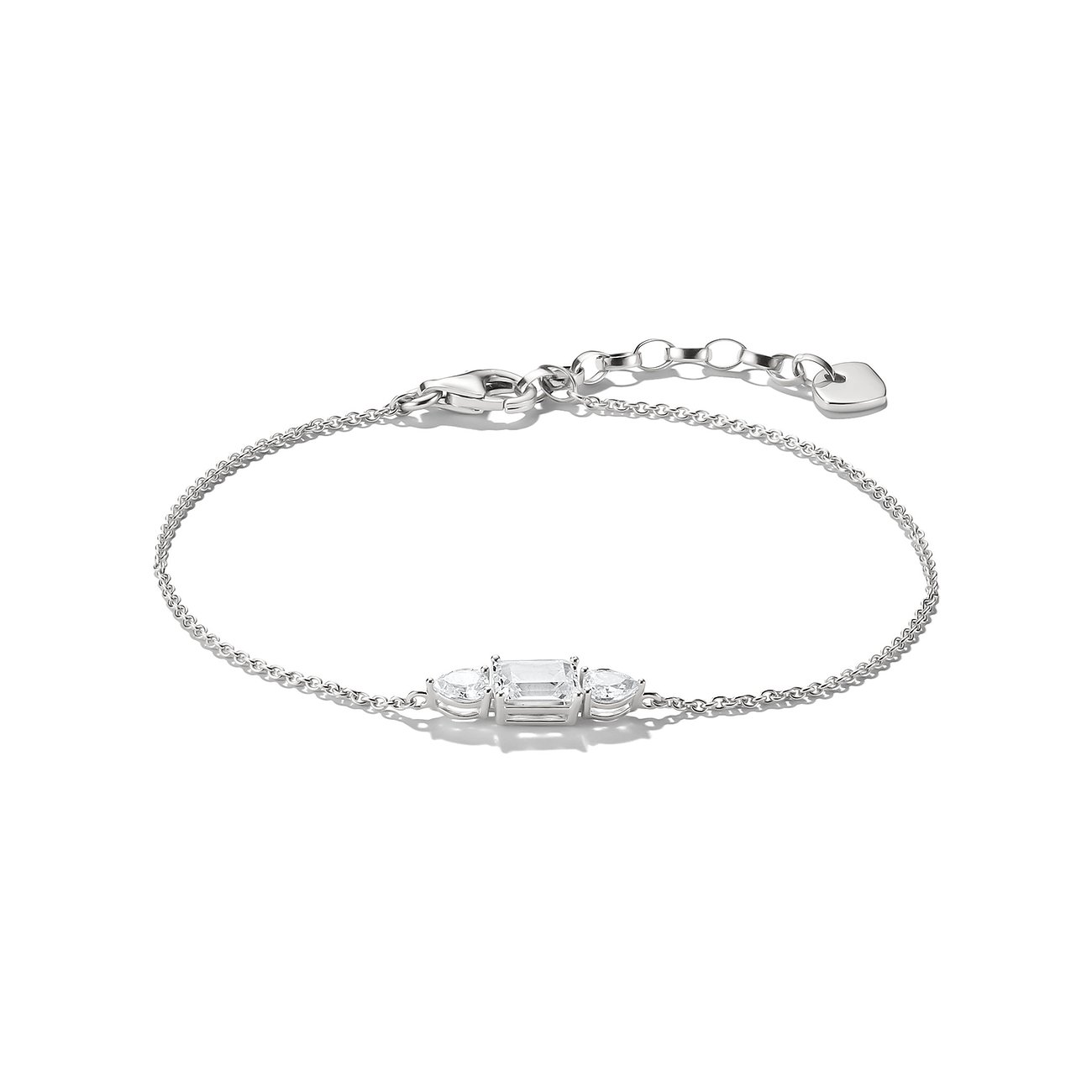 Thomas Sabo sølvarmbånd med rektangulær zirkonia i midten, flankeret af to dråbeformede zirkonia.