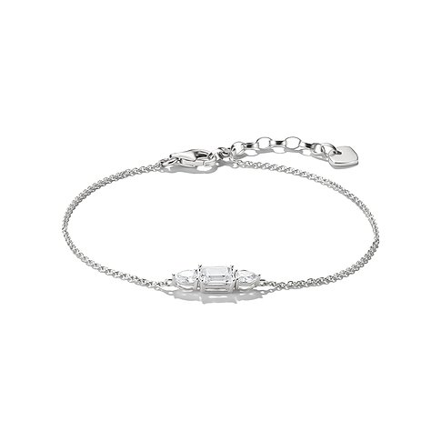 Thomas Sabo Armschmuck aus Silber mit einem rechteckigen Zirkonia in der Mitte, flankiert von zwei tropfenförmigen Zirkonia.