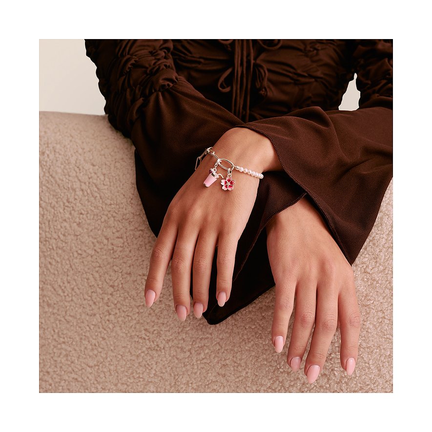 Thomas Sabo zilveren emaille hanger: Ketting met roze, glanzende emaille hangers, incl. kersenbloesem, om pols model.