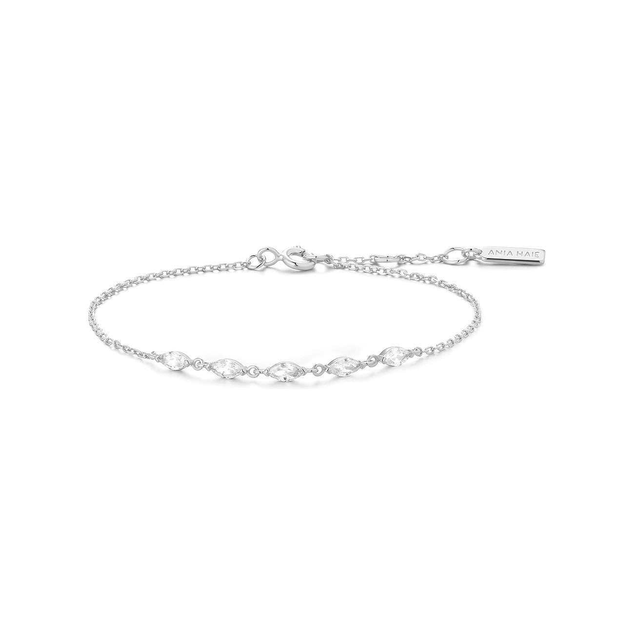 Ania Haie zilveren armband met een rij heldere, ovale zirkonia kleurstenen.