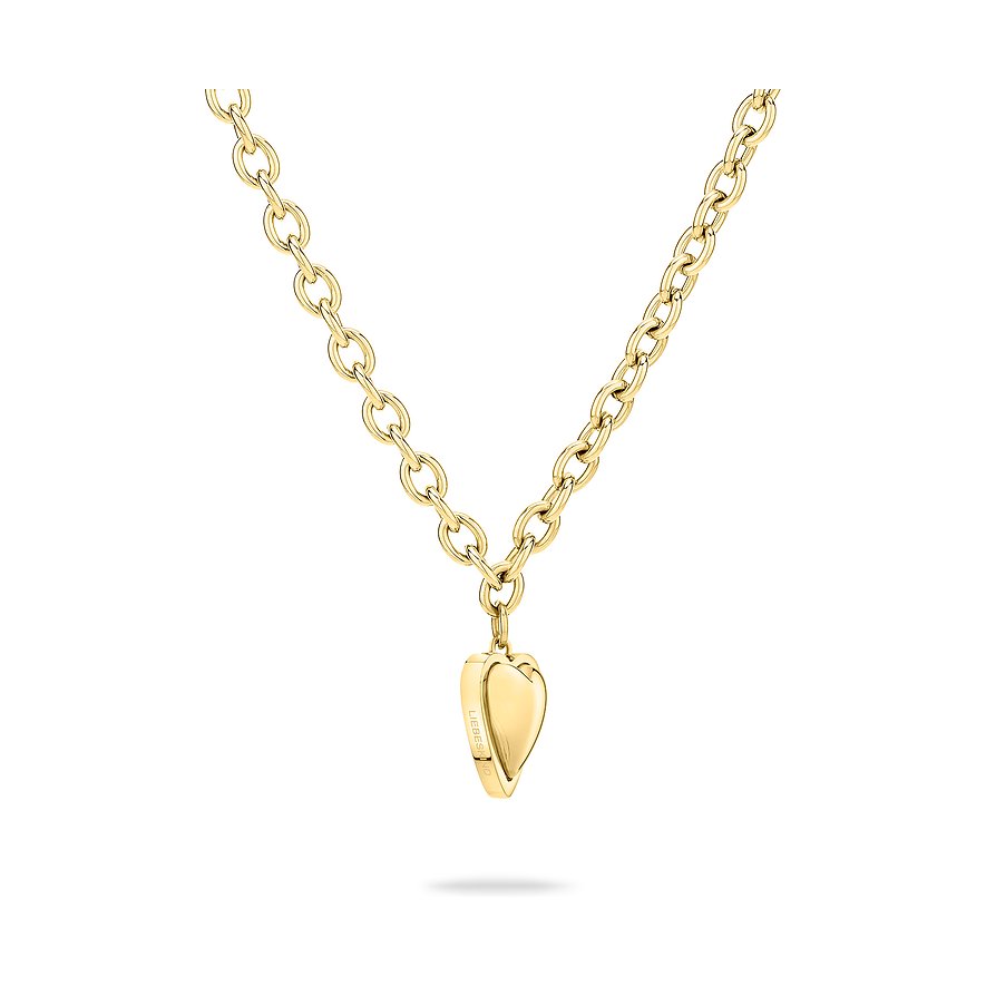 Liebeskind ketting van goudkleurig roestvrij staal met hartvormige hanger. De ketting ligt in een hartvormige opstelling.