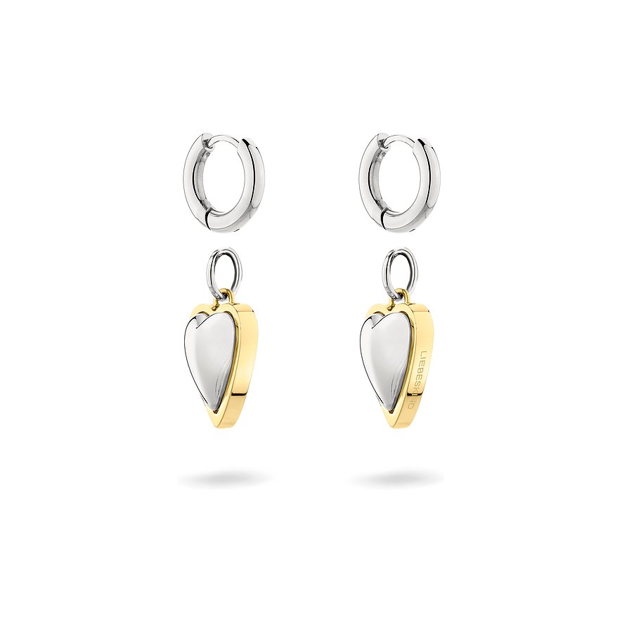Zwei Liebeskind Creole Ohrringe aus zweifarbigem Edelstahl mit Herz-Anhängern in Silber und Gold.