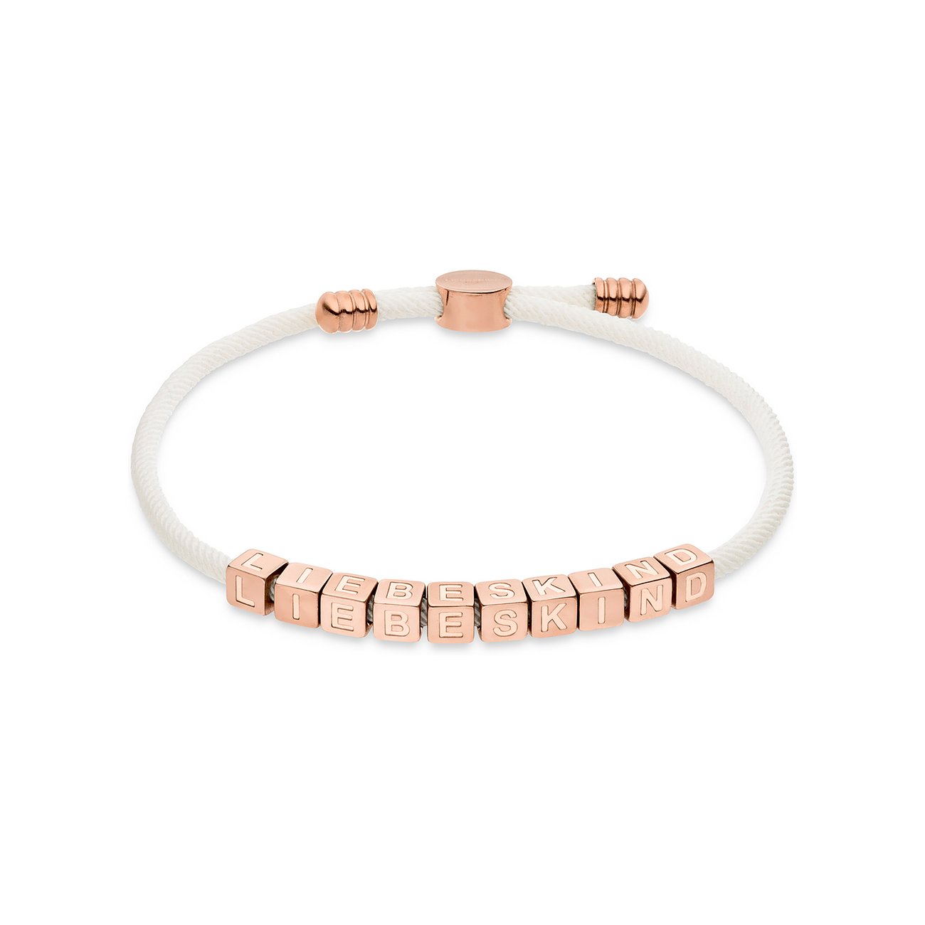 Ein weißes Liebeskind Armband aus Edelstahl mit roségoldfarbenen, quadratischen Buchstabenwürfeln, die „LIEBESKIND“ bilden.