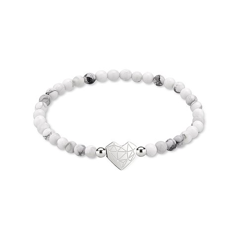Armband von Liebeskind aus Edelstahl mit weißen und graumelierten Perlen und einem herzförmigen Anhänger.