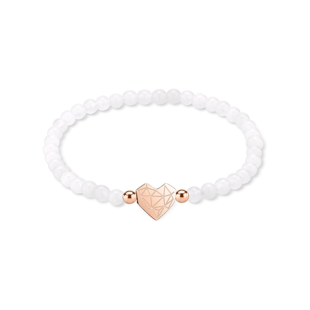 Liebeskind Armschmuck aus Edelstahl mit weißen Perlen und einem roséfarbenen Herzanhänger mit facettierter Oberfläche.